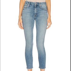 Mother jeans- the looker crop. Size 28